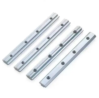 Wie füge ich T-Slot-Muttern ein?